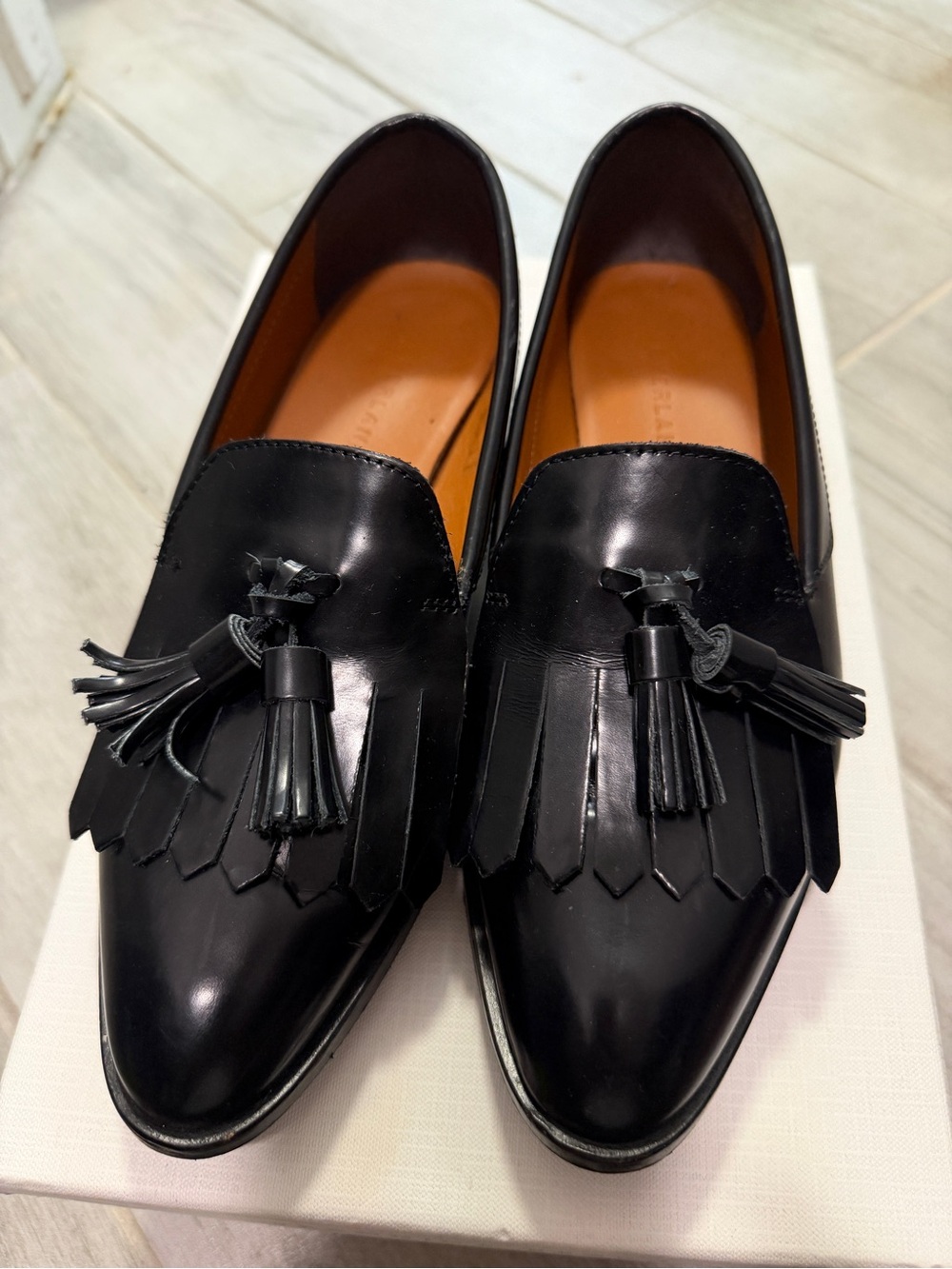 Everlane Black Leather Tassel Kiltie Loafers